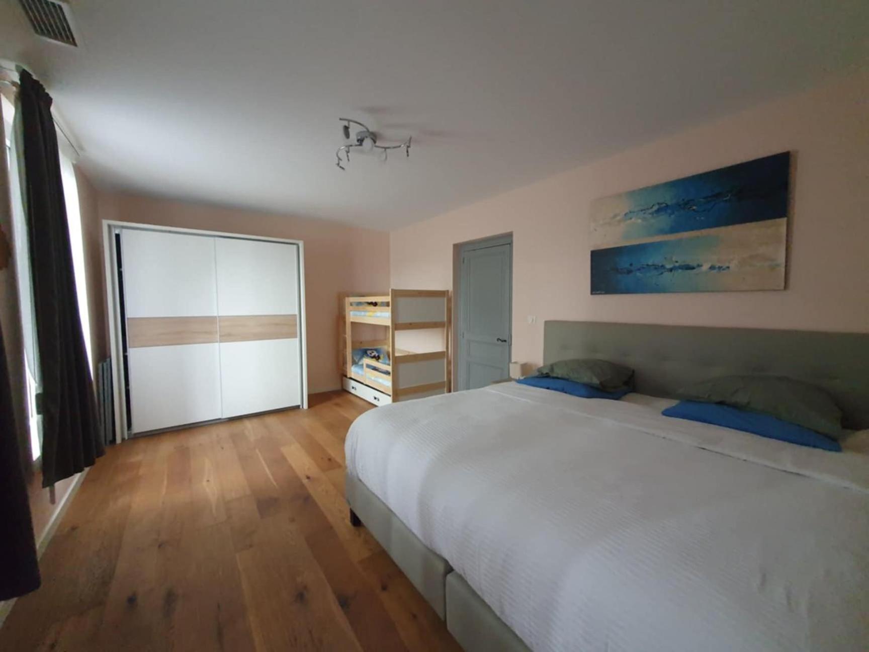 Maison Avec Piscine Location De Vacances Ferme Pedagogique Du Dolmen Le Pouget ภายนอก รูปภาพ